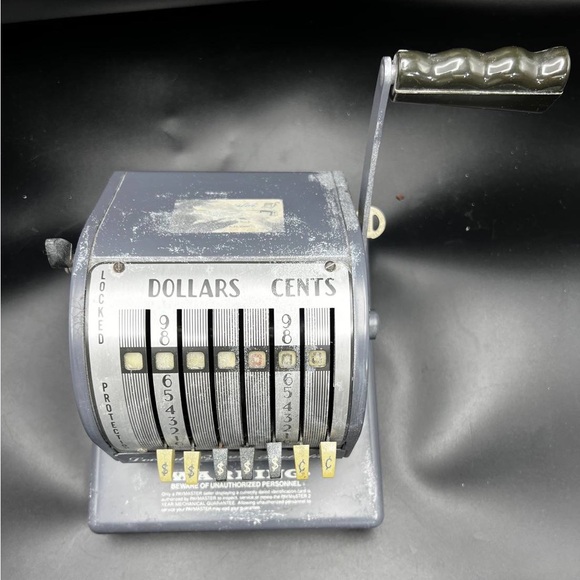 Paymaster Series X-550 Check Writer 7 Column with key - Picture 2 of 7